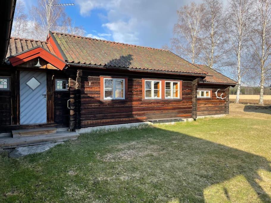 Lake Lodge Roennaes Лександ Экстерьер фото